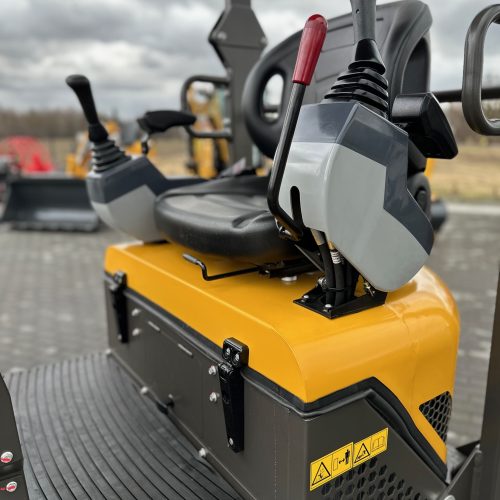 NEX_N12_Minibagger_Yanmar_14