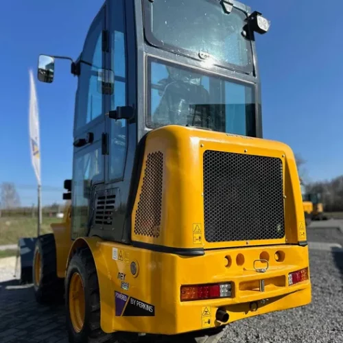 NEX_N85_Kabine_Hoflader_3